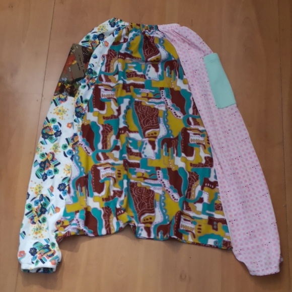 π 2 for $30 π - Picture 1 of 5